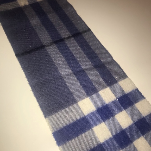 Blue Cashmere Burberry Scarf - Picture 4 of 5